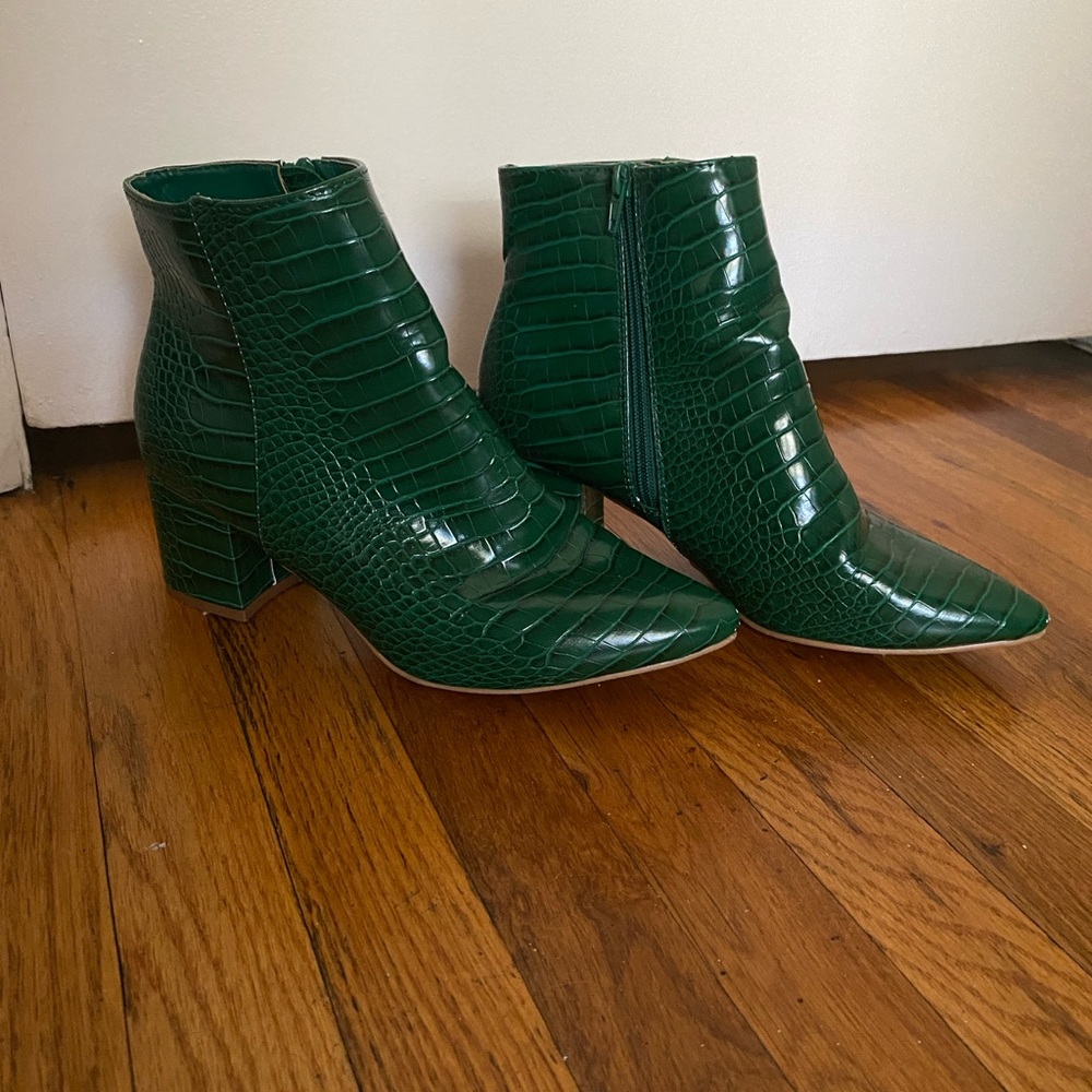 green crocodile booties